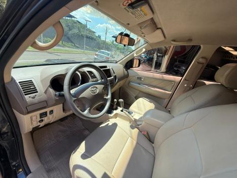 TOYOTA Hilux SW4 3.0 16V 4P SRV 4X4 7 LUGARES TURBO DIESEL AUTOM�TICO, Foto 6