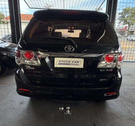 TOYOTA Hilux SW4 3.0 V6 12V 4P SRV 4X4 TURBO DIESEL AUTOM�TICO, Foto 2