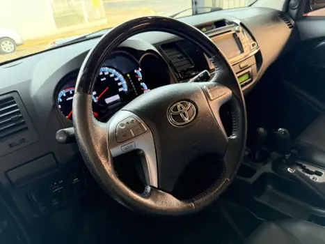 TOYOTA Hilux SW4 3.0 V6 12V 4P SRV 4X4 TURBO DIESEL AUTOM�TICO, Foto 7