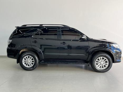 TOYOTA Hilux SW4 3.0 16V 4P SRV 4X4 7 LUGARES TURBO DIESEL AUTOM�TICO, Foto 6
