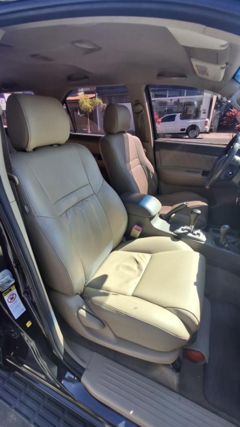 TOYOTA Hilux SW4 3.0 16V 4P SRV 4X4 TURBO DIESEL AUTOM�TICO, Foto 6
