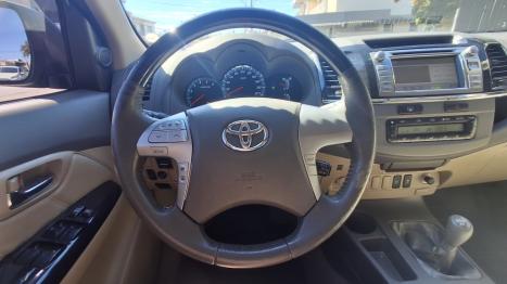 TOYOTA Hilux SW4 3.0 16V 4P SRV 4X4 TURBO DIESEL AUTOM�TICO, Foto 8