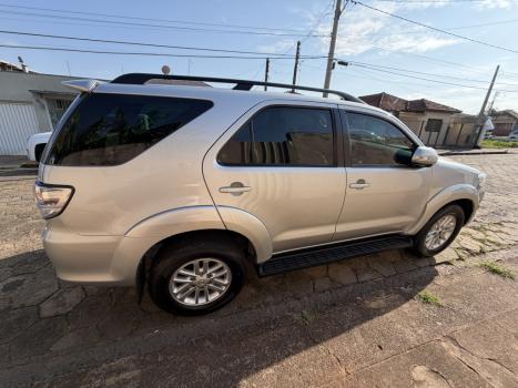 TOYOTA Hilux SW4 3.0 16V 4P SR 4X4 TURBO DIESEL AUTOM�TICO, Foto 7