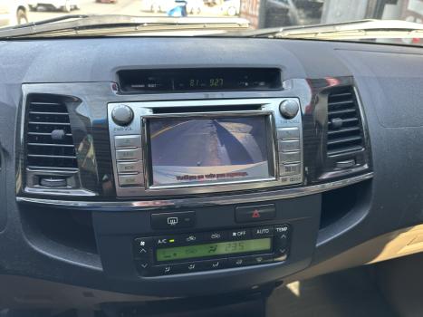 TOYOTA Hilux SW4 3.0 16V 4P SRV 4X4 7 LUGARES TURBO DIESEL AUTOM�TICO, Foto 18