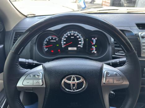TOYOTA Hilux SW4 3.0 16V 4P SRV 4X4 7 LUGARES TURBO DIESEL AUTOM�TICO, Foto 19