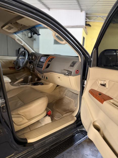 TOYOTA Hilux SW4 3.0 16V 4P SRV 4X4 7 LUGARES TURBO DIESEL AUTOM�TICO, Foto 10