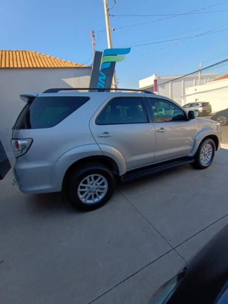 TOYOTA Hilux SW4 3.0 16V 4P SRV 4X4 7 LUGARES TURBO DIESEL AUTOM�TICO, Foto 7