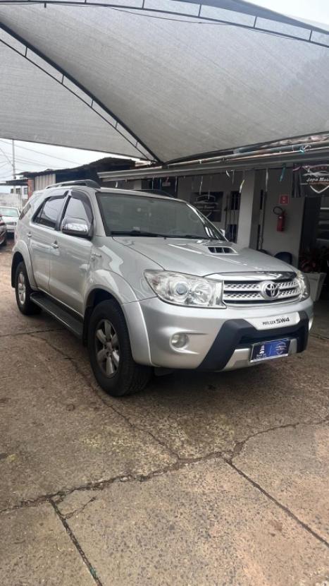 TOYOTA Hilux SW4 3.0 16V 4P SRV 4X4 7 LUGARES TURBO DIESEL AUTOMÁTICO, Foto 7