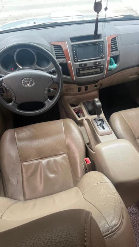 TOYOTA Hilux SW4 3.0 16V 4P SRV 4X4 7 LUGARES TURBO DIESEL AUTOMÁTICO, Foto 8