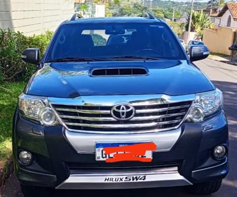 TOYOTA Hilux SW4 3.0 16V 4P SRV 4X4 TURBO DIESEL AUTOMÁTICO, Foto 5