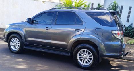 TOYOTA Hilux SW4 3.0 16V 4P SRV 4X4 TURBO DIESEL AUTOMÁTICO, Foto 4
