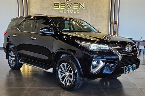 TOYOTA Hilux SW4 4.0 V6 24V 4P SRX 4X4 7 LUGARES AUTOM�TICO, Foto 7