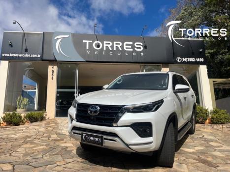 TOYOTA Hilux SW4 , Foto 2