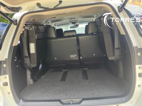 TOYOTA Hilux SW4 , Foto 9