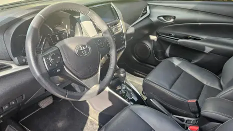 TOYOTA Yaris Hatch 1.5 16V 4P FLEX XLS CONNECT MULTIDRIVE AUTOMTICO CVT, Foto 12