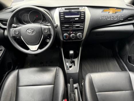 TOYOTA Yaris Hatch 1.5 16V 4P FLEX XL PLUS CONNECT MULTIDRIVE AUTOMTICO CVT, Foto 4