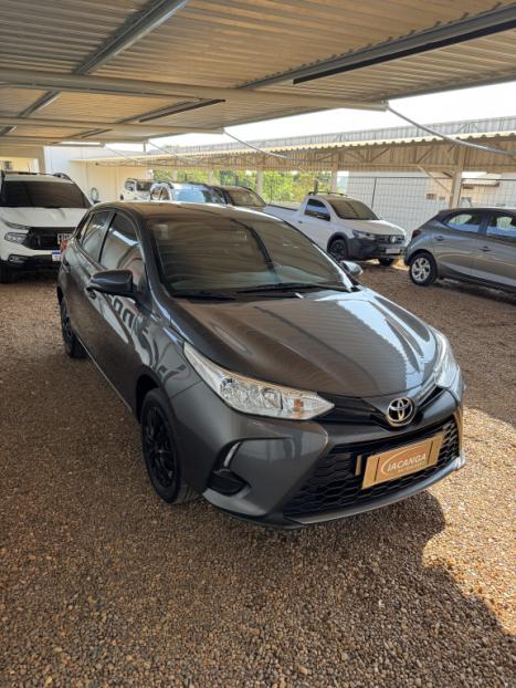 TOYOTA Yaris Hatch 1.5 16V 4P FLEX XL MULTIDRIVE AUTOMTICO CVT, Foto 1
