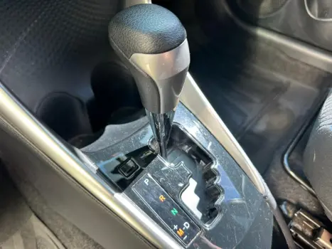 TOYOTA Yaris Hatch 1.3 16V 4P FLEX XL PLUS TECH MULTIDRIVE AUTOMÁTICO CVT, Foto 12 TOYOTA Yaris Hatch 1.3 16V 4P FLEX XL PLUS TECH MULTIDRIVE AUTOMÁTICO CVT, Foto 12