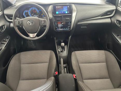 TOYOTA Yaris Hatch 1.5 16V 4P FLEX XL MULTIDRIVE AUTOMTICO CVT, Foto 8