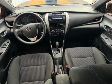TOYOTA Yaris Hatch 1.3 16V 4P FLEX XL MULTIDRIVE AUTOMTICO CVT, Foto 6