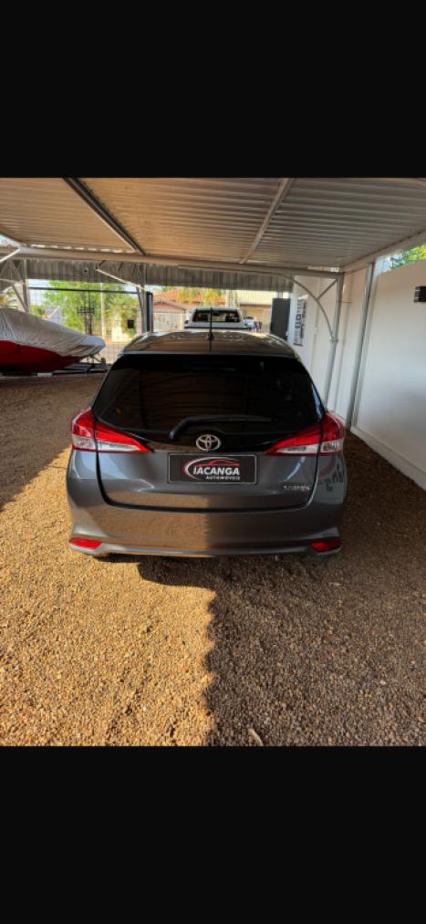 TOYOTA Yaris Hatch 1.5 16V 4P FLEX XL MULTIDRIVE AUTOM�TICO CVT, Foto 4