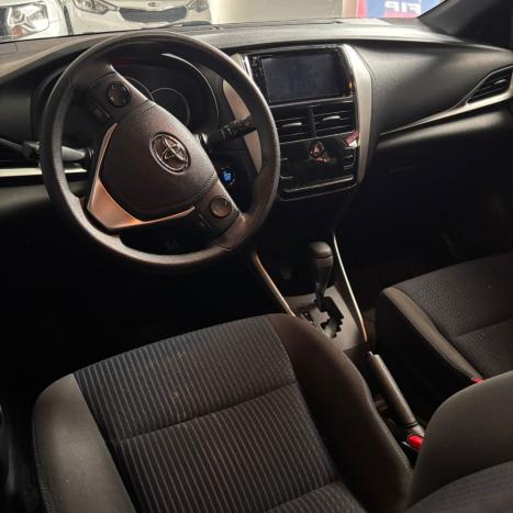 TOYOTA Yaris Hatch 1.5 16V 4P FLEX XL PLUS CONNECT MULTIDRIVE AUTOM�TICO CVT, Foto 11