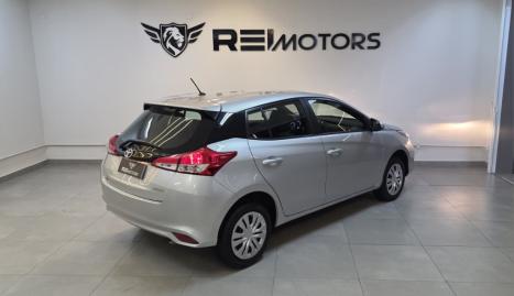 TOYOTA Yaris Hatch 1.5 16V 4P FLEX XL MULTIDRIVE AUTOM�TICO CVT, Foto 3