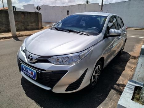 TOYOTA Yaris Hatch 1.3 16V 4P FLEX XL MULTIDRIVE AUTOM�TICO CVT, Foto 3
