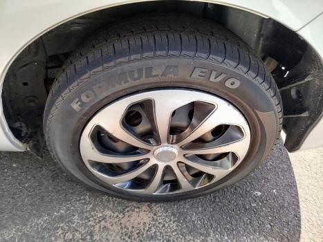 TOYOTA Yaris Hatch 1.3 16V 4P FLEX XL MULTIDRIVE AUTOM�TICO CVT, Foto 8