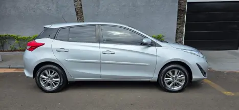 TOYOTA Yaris Hatch 1.3 16V 4P FLEX XL MULTIDRIVE AUTOM�TICO CVT, Foto 7