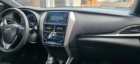 TOYOTA Yaris Hatch 1.3 16V 4P FLEX XL MULTIDRIVE AUTOM�TICO CVT, Foto 14