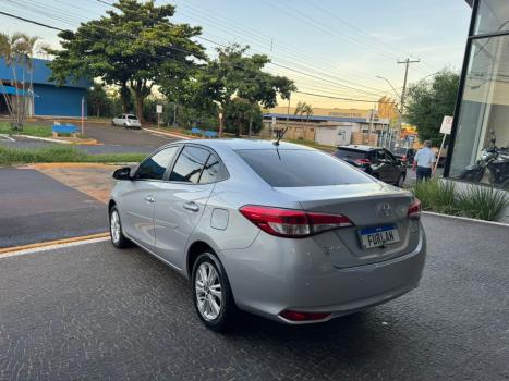 TOYOTA Yaris Hatch 1.5 16V 4P FLEX XL MULTIDRIVE AUTOM�TICO CVT, Foto 4