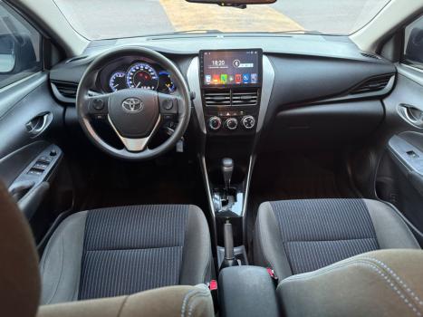 TOYOTA Yaris Hatch 1.5 16V 4P FLEX XL MULTIDRIVE AUTOM�TICO CVT, Foto 6