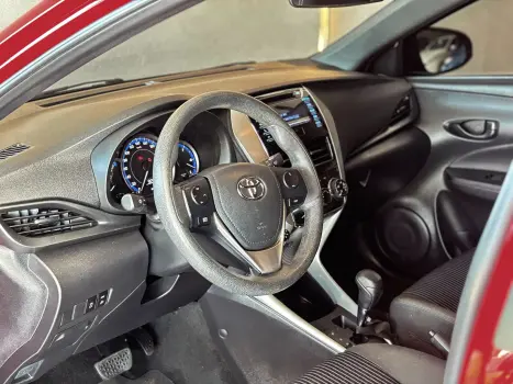 TOYOTA Yaris Hatch 1.3 16V 4P FLEX XL MULTIDRIVE AUTOM�TICO CVT, Foto 5