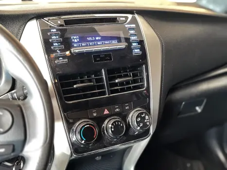 TOYOTA Yaris Hatch 1.3 16V 4P FLEX XL MULTIDRIVE AUTOM�TICO CVT, Foto 8