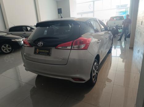 TOYOTA Yaris Hatch 1.3 16V 4P FLEX XL MULTIDRIVE AUTOM�TICO CVT, Foto 7