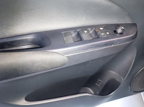 TOYOTA Yaris Hatch 1.3 16V 4P FLEX XL MULTIDRIVE AUTOM�TICO CVT, Foto 8