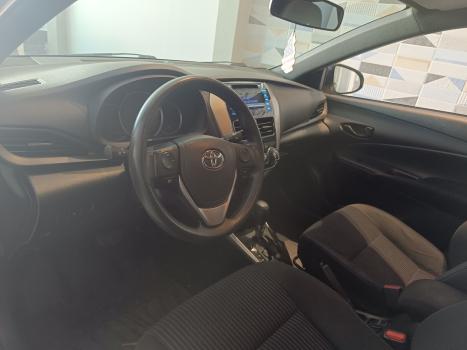 TOYOTA Yaris Hatch 1.3 16V 4P FLEX XL MULTIDRIVE AUTOM�TICO CVT, Foto 10