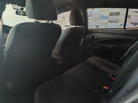 TOYOTA Yaris Hatch 1.3 16V 4P FLEX XL MULTIDRIVE AUTOM�TICO CVT, Foto 12