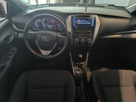 TOYOTA Yaris Hatch 1.3 16V 4P FLEX XL MULTIDRIVE AUTOM�TICO CVT, Foto 13