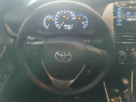 TOYOTA Yaris Hatch 1.3 16V 4P FLEX XL MULTIDRIVE AUTOM�TICO CVT, Foto 14
