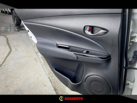TOYOTA Yaris Hatch 1.5 16V 4P FLEX XLS CONNECT MULTIDRIVE AUTOM�TICO CVT, Foto 8