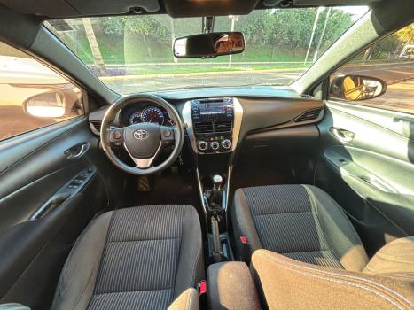 TOYOTA Yaris Hatch 1.3 16V 4P FLEX XL, Foto 7