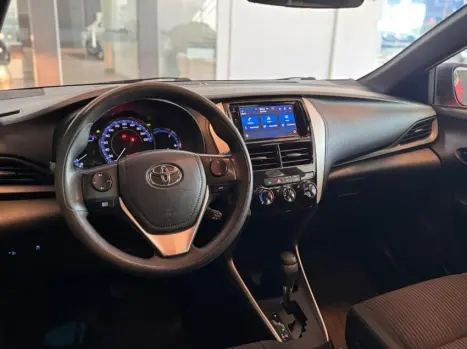 TOYOTA Yaris Hatch 1.5 16V 4P FLEX S MULTDRIVE AUTOM�TICO, Foto 12