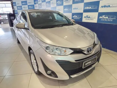 TOYOTA Yaris Hatch 1.5 16V 4P FLEX XL MULTIDRIVE AUTOM�TICO CVT, Foto 3