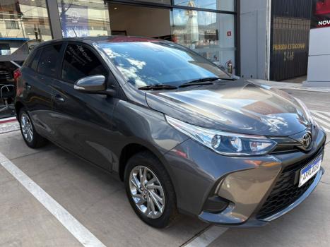 TOYOTA Yaris Hatch 1.5 16V 4P FLEX XS CONNECT MULTIDRIVE AUTOM�TICO CVT, Foto 2