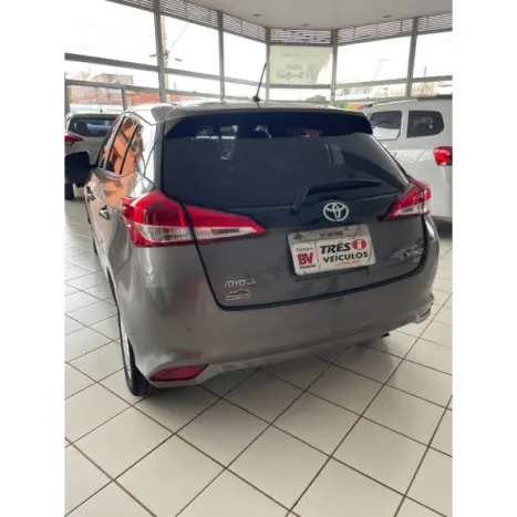 TOYOTA Yaris Hatch 1.3 16V 4P FLEX XL PLUS TECH MULTIDRIVE AUTOM�TICO CVT, Foto 6