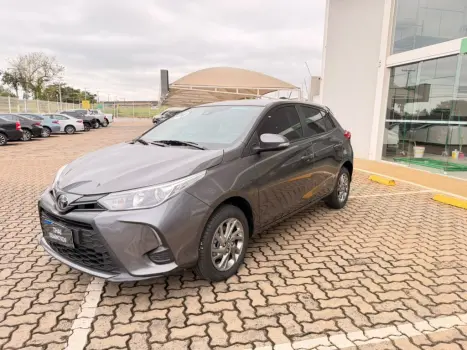 TOYOTA Yaris Hatch 1.5 16V 4P FLEX XS MULTIDRIVE AUTOM�TICO CVT, Foto 3