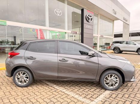 TOYOTA Yaris Hatch 1.5 16V 4P FLEX XS MULTIDRIVE AUTOM�TICO CVT, Foto 4