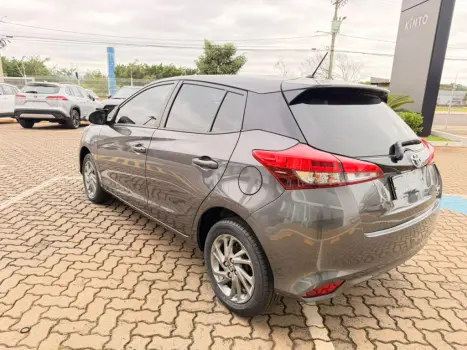 TOYOTA Yaris Hatch 1.5 16V 4P FLEX XS MULTIDRIVE AUTOM�TICO CVT, Foto 5